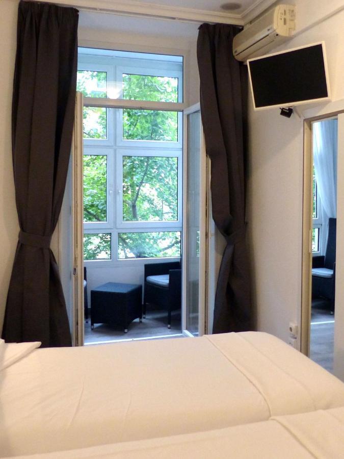 Pension Donostiarra San Sebastián Eksteriør billede