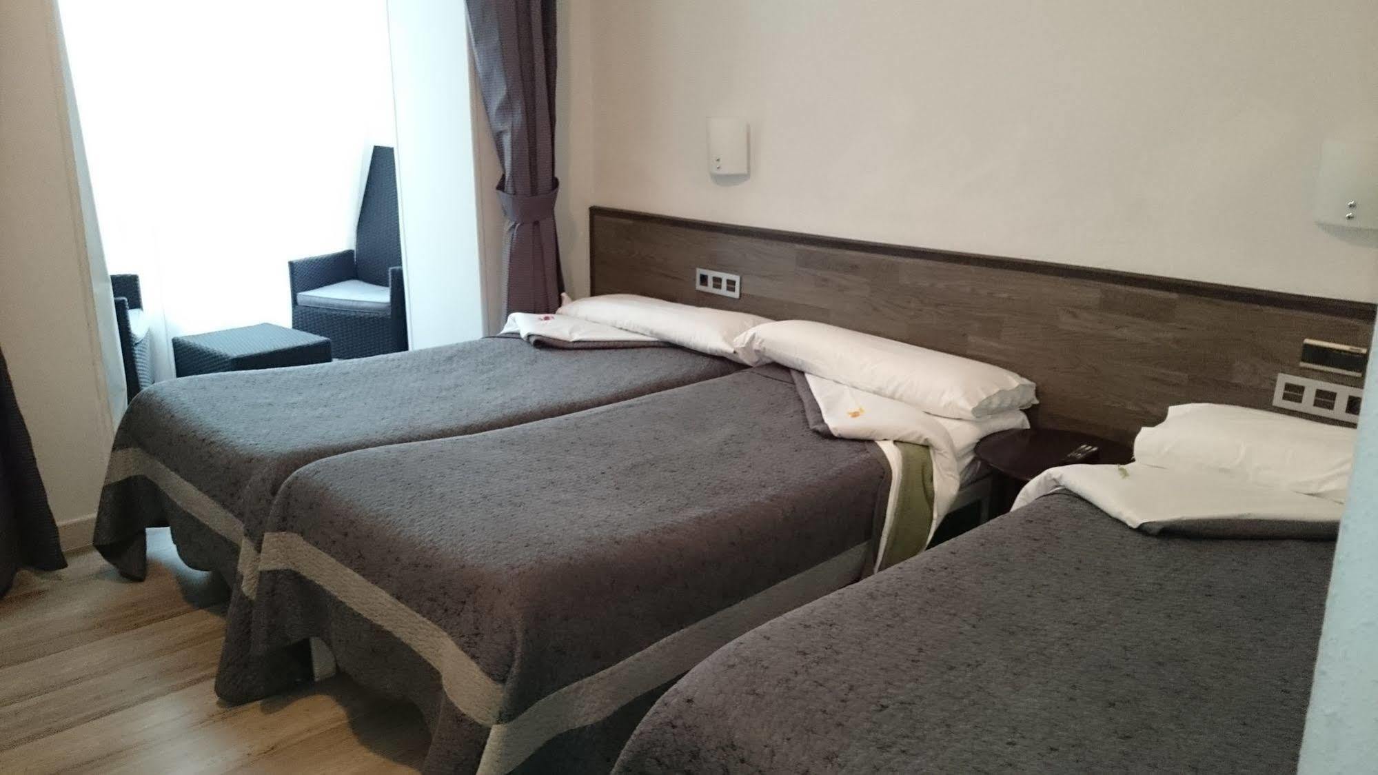 Pension Donostiarra San Sebastián Eksteriør billede