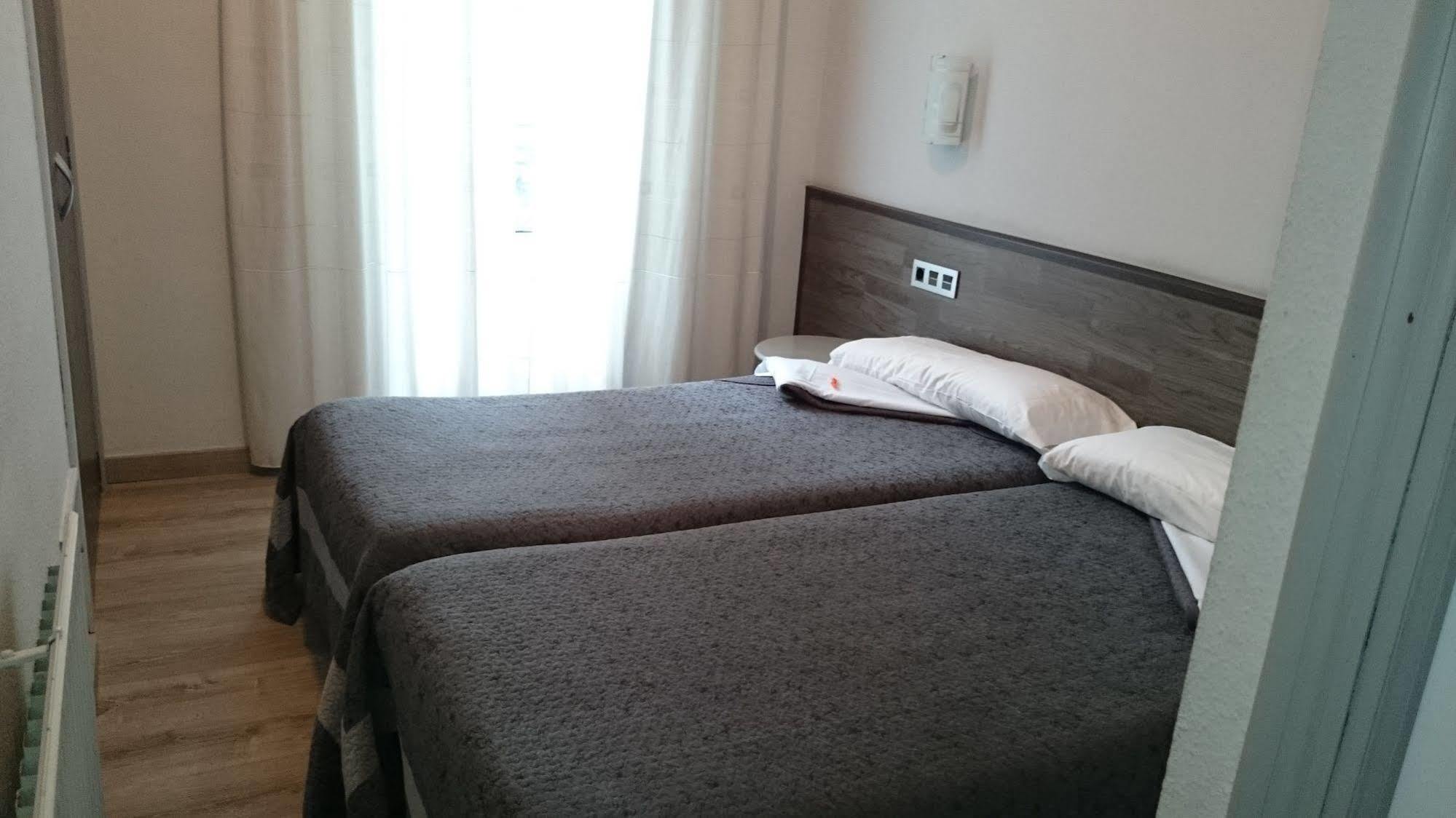 Pension Donostiarra San Sebastián Eksteriør billede